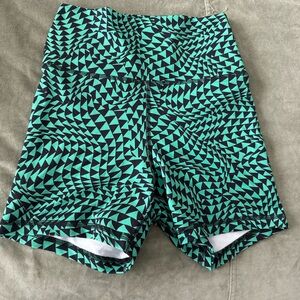 Fleo Green and Black Geometric Athletic Shorts